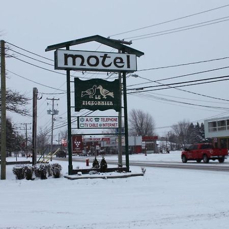 Auberge - Motel Le Pigeonnier Farnham ภายนอก รูปภาพ