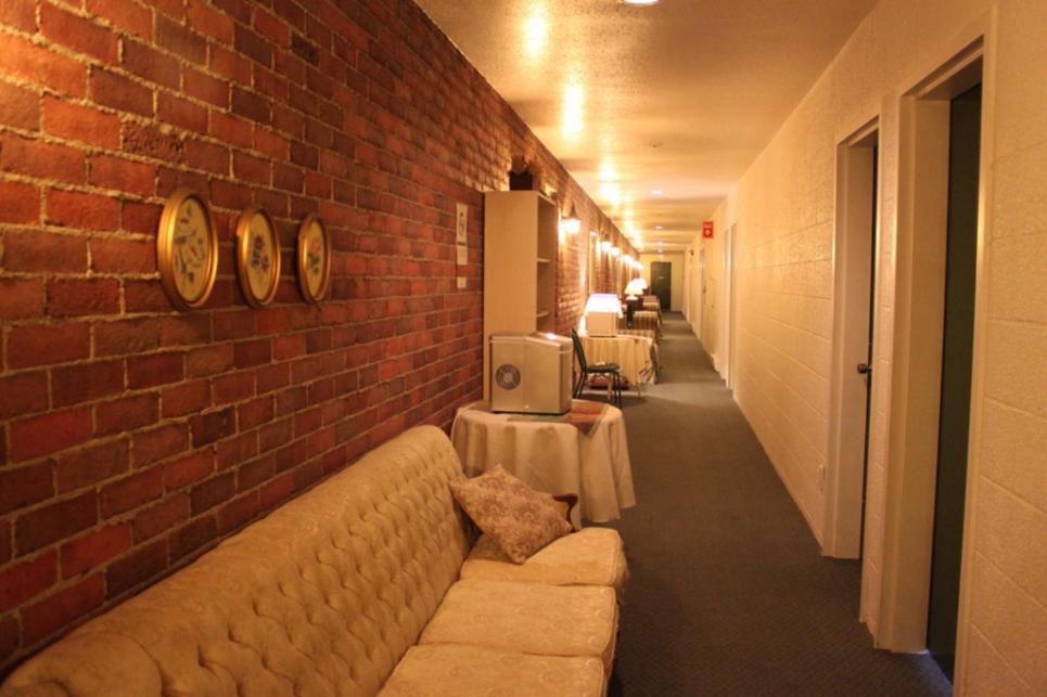 Auberge - Motel Le Pigeonnier Farnham ภายนอก รูปภาพ